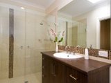 https://images.listonce.com.au/custom/160x/listings/306-pakington-street-newtown-vic-3220/576/01699576_img_04.jpg?avlVpoEne1c