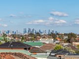 https://images.listonce.com.au/custom/160x/listings/30653-gaffney-street-coburg-vic-3058/996/00935996_img_05.jpg?Ew7A_jIq9zQ