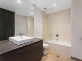 https://images.listonce.com.au/custom/160x/listings/30695-ormond-road-elwood-vic-3184/624/01794624_img_03.jpg?Nw6fWGvPapw