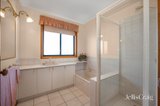 https://images.listonce.com.au/custom/160x/listings/307-heinz-lane-invermay-park-vic-3350/286/01931286_img_17.jpg?M-W388rI25w