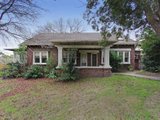 https://images.listonce.com.au/custom/160x/listings/307-union-road-balwyn-vic-3103/866/01683866_img_02.jpg?sdX61JiiHgA