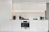 https://images.listonce.com.au/custom/160x/listings/30717-lynch-street-hawthorn-vic-3122/019/01630019_img_02.jpg?MNdxJeWL64o