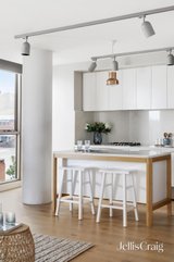 https://images.listonce.com.au/custom/160x/listings/3071a-launder-street-hawthorn-vic-3122/380/01909380_img_05.jpg?osChVHO8IGo