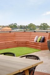 https://images.listonce.com.au/custom/160x/listings/3071a-launder-street-hawthorn-vic-3122/380/01909380_img_12.jpg?u_Ov7Iis8QY
