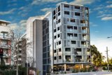 https://images.listonce.com.au/custom/160x/listings/3075-sovereign-point-court-doncaster-vic-3108/560/01732560_img_08.jpg?ZLgr3x0gmiU