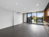 https://images.listonce.com.au/custom/160x/listings/3078-howard-street-richmond-vic-3121/673/00980673_img_02.jpg?zmSyPiB7AYk