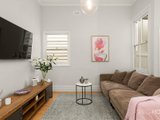 https://images.listonce.com.au/custom/160x/listings/308-esplanade-east-port-melbourne-vic-3207/021/01090021_img_02.jpg?n4QnVuIxEX8