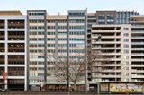 https://images.listonce.com.au/custom/160x/listings/308166-wellington-parade-east-melbourne-vic-3002/025/01962025_img_02.jpg?b7iAwGy9JyE