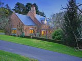 https://images.listonce.com.au/custom/160x/listings/309-old-warrandyte-road-ringwood-north-vic-3134/616/00620616_img_01.jpg?olxrH9OxO3A