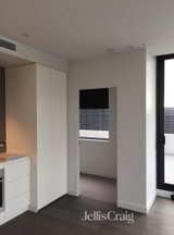 https://images.listonce.com.au/custom/160x/listings/309333-ascot-vale-road-moonee-ponds-vic-3039/832/01905832_img_01.jpg?-u8SquOFtFU