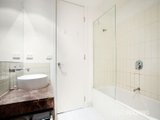 https://images.listonce.com.au/custom/160x/listings/30952-nott-street-port-melbourne-vic-3207/815/01087815_img_06.jpg?i47LhQ1z-bs