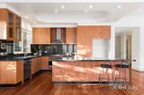 https://images.listonce.com.au/custom/160x/listings/30a-britten-street-glen-iris-vic-3146/904/01937904_img_08.jpg?TRt1E3v6Bvw