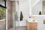 https://images.listonce.com.au/custom/160x/listings/30a-leggatt-street-daylesford-vic-3460/279/01968279_img_09.jpg?IjjQE9-hqJI