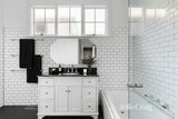 https://images.listonce.com.au/custom/160x/listings/30a-rotherwood-street-richmond-vic-3121/009/01981009_img_18.jpg?AnW9ZgSURDA