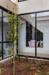 https://images.listonce.com.au/custom/160x/listings/30b-catherine-road-bentleigh-east-vic-3165/558/01591558_img_04.jpg?bydRNGJ32z0