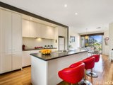 https://images.listonce.com.au/custom/160x/listings/31-3-noordenne-avenue-seaholme-vic-3018/159/01202159_img_03.jpg?B9xcRIpqrkA