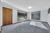 https://images.listonce.com.au/custom/160x/listings/31-3-rennie-street-lara-vic-3212/542/01698542_img_07.jpg?_IJQrcp6Eeo