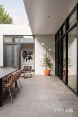 https://images.listonce.com.au/custom/160x/listings/31-adelaide-street-armadale-vic-3143/503/01932503_img_17.jpg?sYhX_-Axm3c