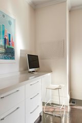 https://images.listonce.com.au/custom/160x/listings/31-adeney-avenue-kew-vic-3101/437/01691437_img_19.jpg?N6MWo1yHtRU