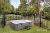 https://images.listonce.com.au/custom/160x/listings/31-albion-crescent-greensborough-vic-3088/296/01887296_img_12.jpg?gjZZik_GFu0