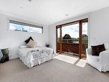 https://images.listonce.com.au/custom/160x/listings/31-allison-road-mont-albert-north-vic-3129/760/01684760_img_08.jpg?deRAshXhzRE