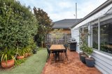 https://images.listonce.com.au/custom/160x/listings/31-arundel-avenue-reservoir-vic-3073/301/01360301_img_09.jpg?oFzfcAw5X2I