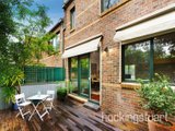 https://images.listonce.com.au/custom/160x/listings/31-austin-street-hawthorn-vic-3122/370/01685370_img_07.jpg?nIiD9TNlvI8