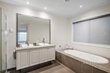 https://images.listonce.com.au/custom/160x/listings/31-benito-court-lilydale-vic-3140/762/01717762_img_10.jpg?Pac8_GBBmYw