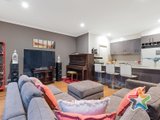 https://images.listonce.com.au/custom/160x/listings/31-browning-street-kilsyth-vic-3137/530/01525530_img_02.jpg?DFl8yPbl1ds