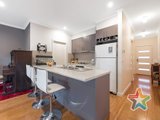 https://images.listonce.com.au/custom/160x/listings/31-browning-street-kilsyth-vic-3137/530/01525530_img_04.jpg?N10xFdn9PfI