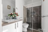https://images.listonce.com.au/custom/160x/listings/31-browning-street-kilsyth-vic-3137/916/01913916_img_08.jpg?899YkawJk4Y