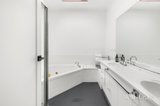 https://images.listonce.com.au/custom/160x/listings/31-carmen-street-newport-vic-3015/780/01990780_img_08.jpg?uLvgRsbHD8I
