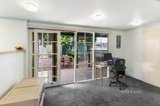 https://images.listonce.com.au/custom/160x/listings/31-charles-street-richmond-vic-3121/326/01138326_img_10.jpg?dP-a7kKyBYI