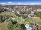 https://images.listonce.com.au/custom/160x/listings/31-corinella-road-woodend-vic-3442/701/00543701_img_09.jpg?X2CMVgDXjjA