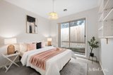 https://images.listonce.com.au/custom/160x/listings/31-elaine-court-mooroolbark-vic-3138/886/01750886_img_08.jpg?_Geubw8wypU