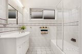 https://images.listonce.com.au/custom/160x/listings/31-elliot-street-parkdale-vic-3195/994/01781994_img_08.jpg?BIBvqg4_N6k