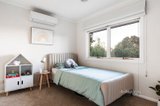 https://images.listonce.com.au/custom/160x/listings/31-glanfield-street-northcote-vic-3070/925/01181925_img_14.jpg?YsxgrlJYU04