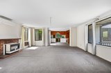 https://images.listonce.com.au/custom/160x/listings/31-glen-cairn-avenue-ringwood-vic-3134/301/01594301_img_03.jpg?iACZdtfu7wM