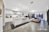 https://images.listonce.com.au/custom/160x/listings/31-gramercy-boulevard-point-cook-vic-3030/381/01936381_img_04.jpg?F3B-GqBSzmA