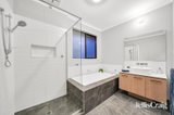 https://images.listonce.com.au/custom/160x/listings/31-gramercy-boulevard-point-cook-vic-3030/381/01936381_img_16.jpg?ImHA0CXodM0