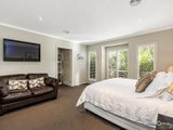 https://images.listonce.com.au/custom/160x/listings/31-greene-street-south-kingsville-vic-3015/354/01613354_img_09.jpg?J03v9PDVOlc