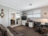 https://images.listonce.com.au/custom/160x/listings/31-greene-street-south-kingsville-vic-3015/354/01613354_img_12.jpg?_sUI2fUs8Og