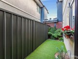 https://images.listonce.com.au/custom/160x/listings/31-greene-street-south-kingsville-vic-3015/354/01613354_img_17.jpg?Eo18k_I86II