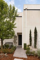 https://images.listonce.com.au/custom/160x/listings/31-greenwich-crescent-bundoora-vic-3083/652/01583652_img_02.jpg?AYUq3fs3A6k