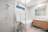 https://images.listonce.com.au/custom/160x/listings/31-grove-street-vermont-vic-3133/141/01951141_img_14.jpg?bJsKp7Ccv7U