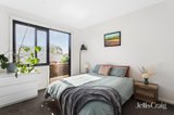 https://images.listonce.com.au/custom/160x/listings/31-gumbri-lane-richmond-vic-3121/500/01861500_img_11.jpg?61yJZeQlHZA