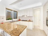 https://images.listonce.com.au/custom/160x/listings/31-highbury-street-balwyn-north-vic-3104/922/01683922_img_04.jpg?1IshX4BpYyw