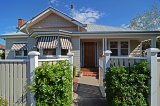 https://images.listonce.com.au/custom/160x/listings/31-hotham-street-lake-wendouree-vic-3350/038/01576038_img_01.jpg?mE2SPmnEVCE