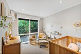 https://images.listonce.com.au/custom/160x/listings/31-huntingdon-avenue-bayswater-north-vic-3153/984/01168984_img_09.jpg?8p5CMpLf_8A