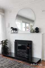 https://images.listonce.com.au/custom/160x/listings/31-james-street-preston-vic-3072/964/01750964_img_10.jpg?gXCy0Bj7K1k